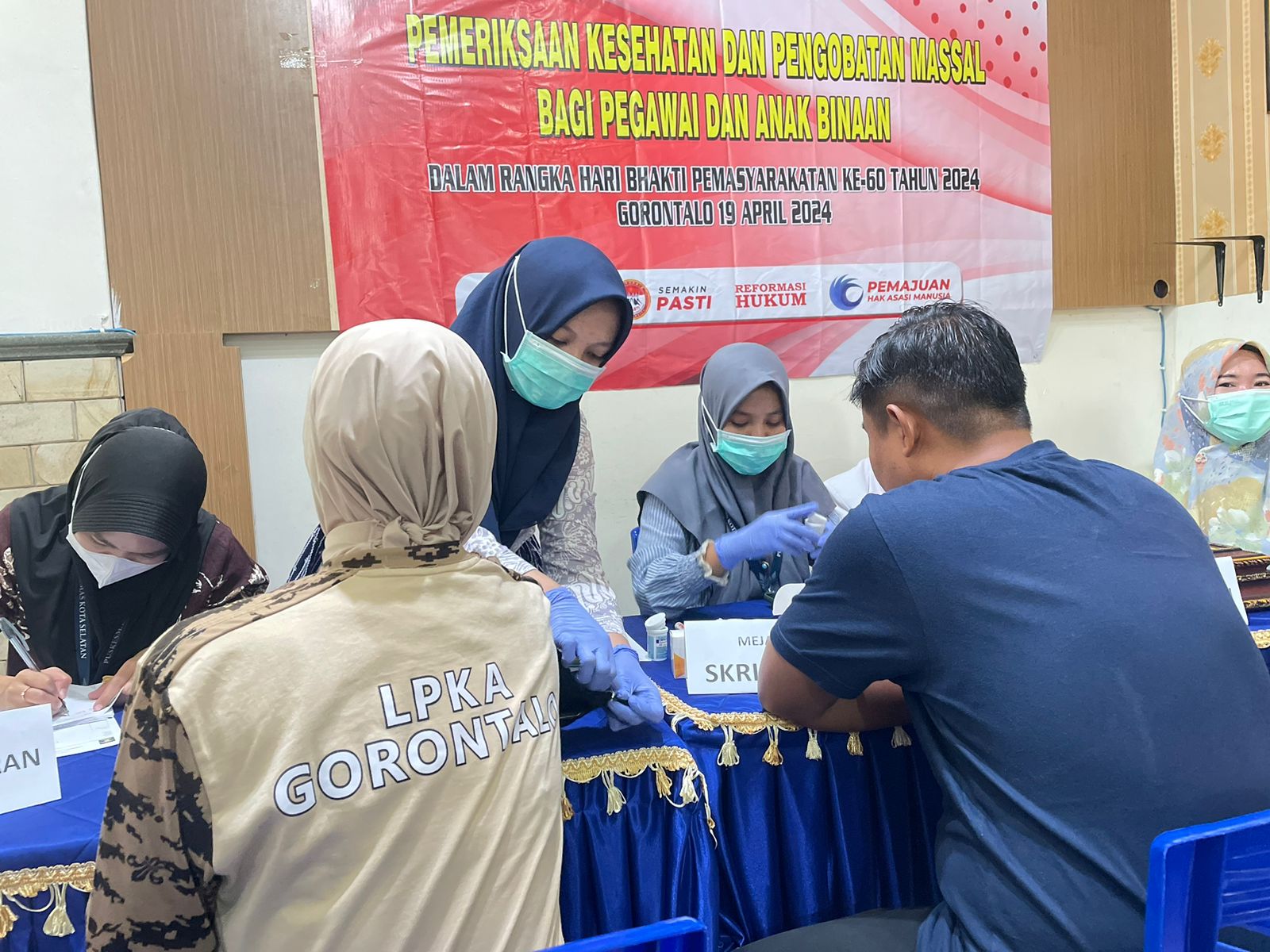 LPKA Gorontalo Kerja Sama Dengan Puskesmas Kota Selatan dan Dokter Bantu Klinik Lakukan Pemeriksaan Kesehatan Pegawai serta Anak Binaan